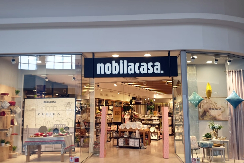 vitrine nobila casa
